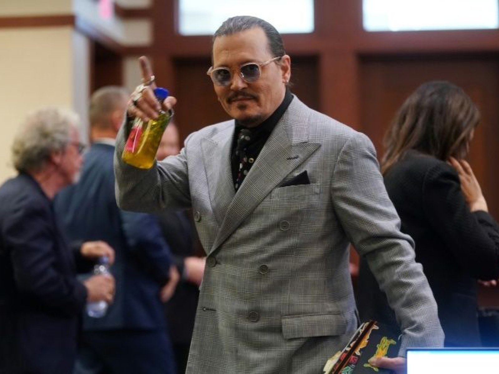 Johnny Depp Lands Biggest Men's Fragrance Contract After Signing $20 Million Dior Deal: Report | IBTimes