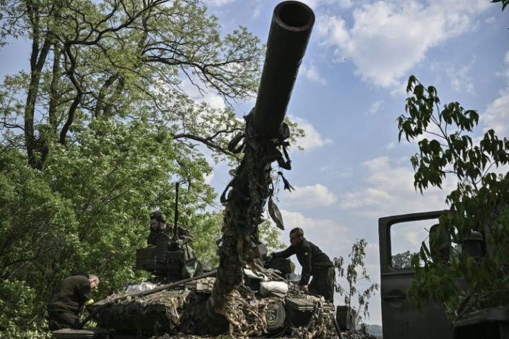 Ukrainian forces are coming under increasing attack on the key road