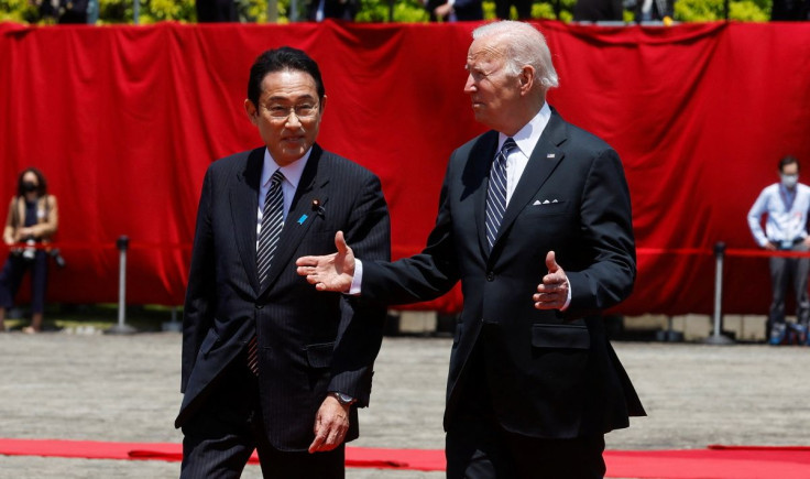 Japan's Prime Minister Fumio Kishida welcomes U.S. President Joe Biden at Akasaka Palace in Tokyo, Japan, May 23, 2022. 