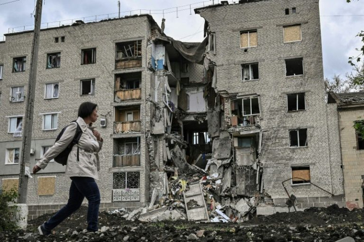 The Ukrainian city of Bakhmut, providing important road links to the rest of the war zone, is now within range of Russian fire