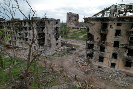 A view shows heavily damaged residential buildings located near Azovstal Iron and Steel Works, during Ukraine-Russia conflict in the southern port city of Mariupol, Ukraine May 22, 2022. Picture taken with a drone. 