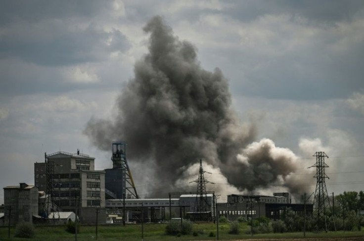 The east Ukrainian city of Soledar has been caught in the crossfire of a raging artillery battle with advancing Russian forces