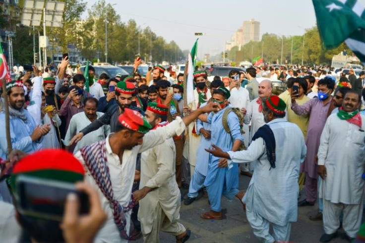 Thousands of supporters of Khan's Pakistan Tehreek-e-Insaf (PTI) party heeded his call to march to the capital from nearby cities