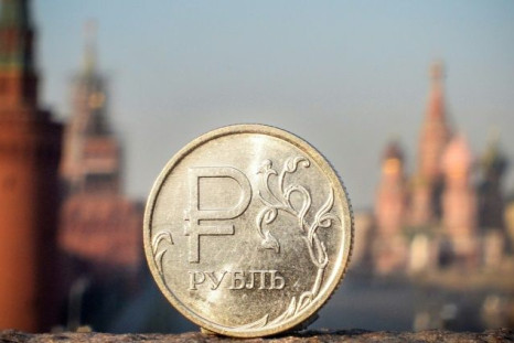 The strenghtening value of the ruble is a headache for the Kremlin as export earnings translate into less budget revenue in rubles