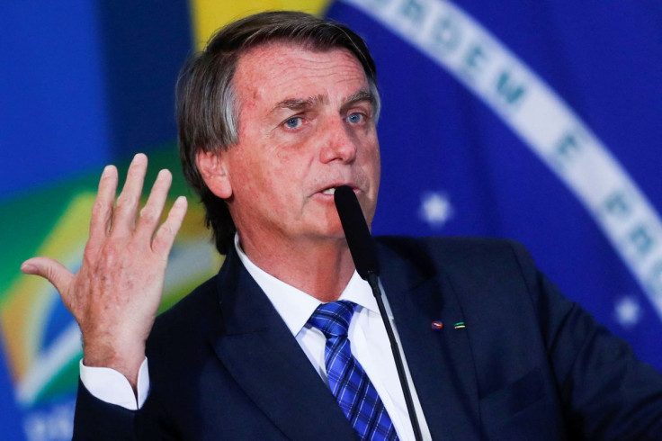 Brazil's President Jair Bolsonaro speaks during a ceremony to announce new measures for Brasil Empreendedor (Entrepreneurial Brazil) credit program at the Planalto Palace in Brasilia, Brazil May 25, 2022. 