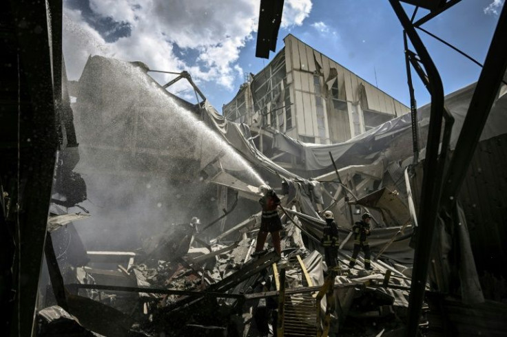 Ukraine says it is doing 'everything' to defend Donbas