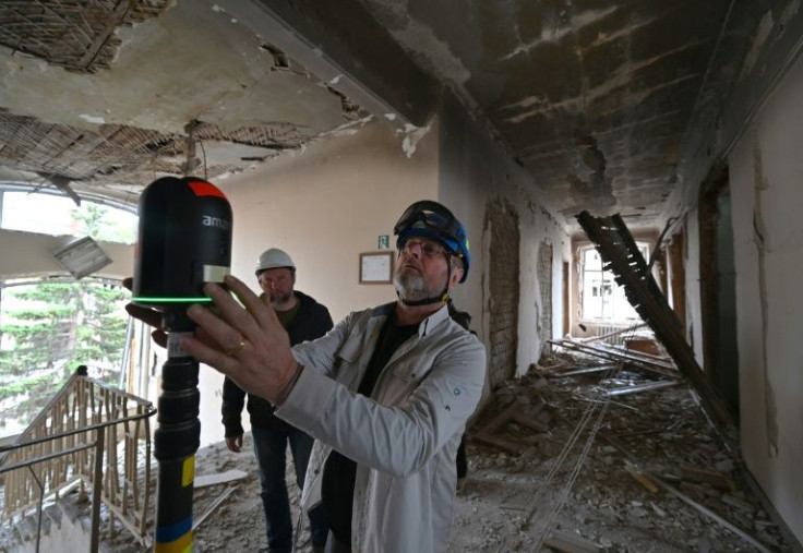 Durand's 3D laser scanner creates a minutely detailed reconstruction of Kharkiv's historic fire station