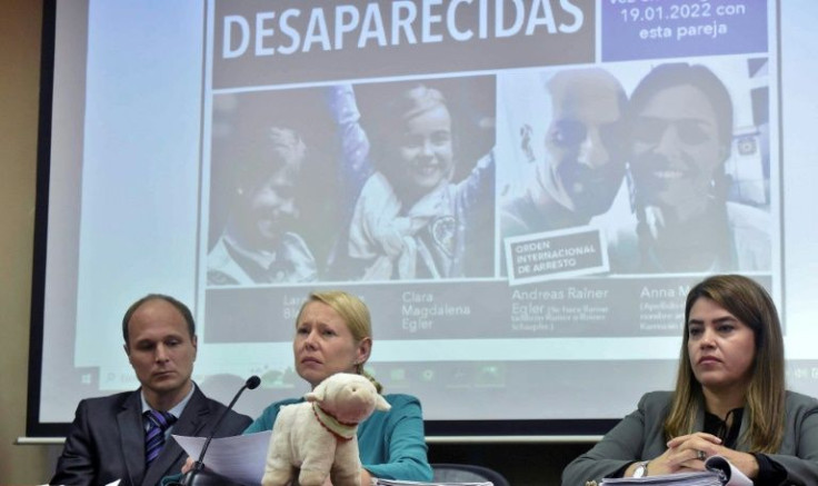 Anne Maja Reiniger-Egler (center), mother of a 10-year-old German girl who has gone missing in Paraguay with her fugutive father, his new wife and her own daughter