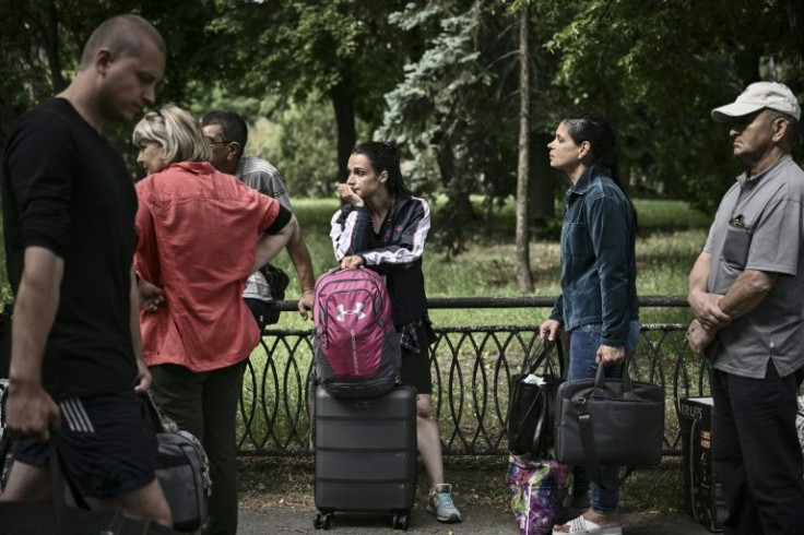 Ukrainian residents are leaving Severodonetsk to escape the Russian advance