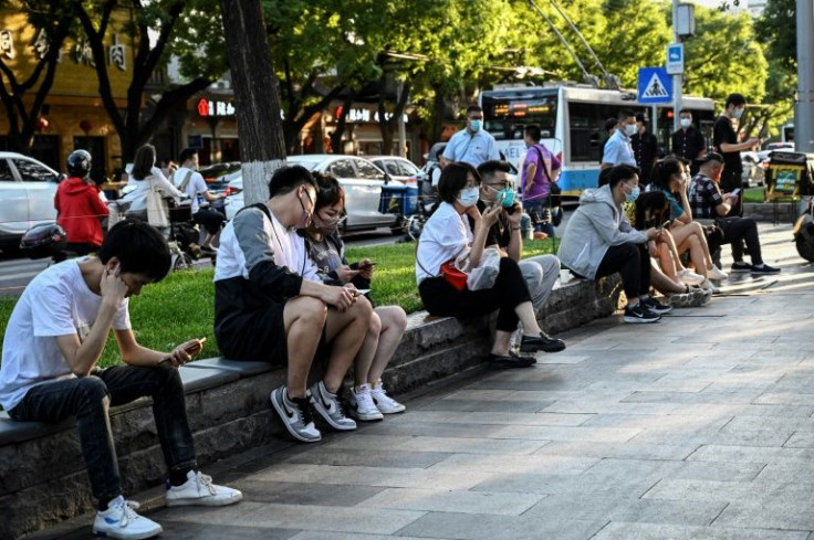 As restaurants resumed dine-ins, people waited to get tables at some popular restaurants