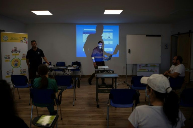 The aim is to encourage people to work in farming to counter the rampant depopulation affecting rural areas of Spain