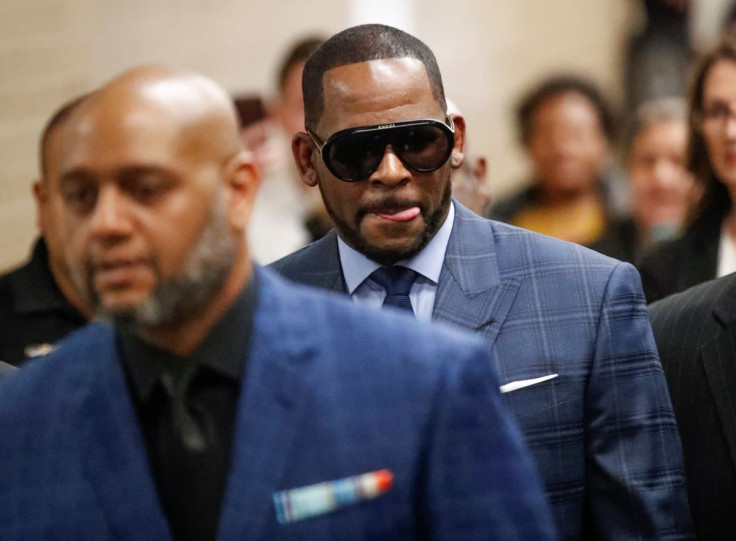 Grammy-winning R&B singer R. Kelly arrives for a child support hearing at a Cook County courthouse in Chicago, Illinois, U.S. March 6, 2019. 