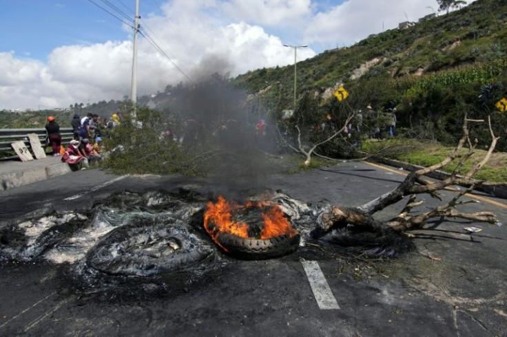 The powerful Confederation of Indigenous Nationalities of Ecuador (Conaie) called for protests against high fuel prices that saw roads blocked across the country