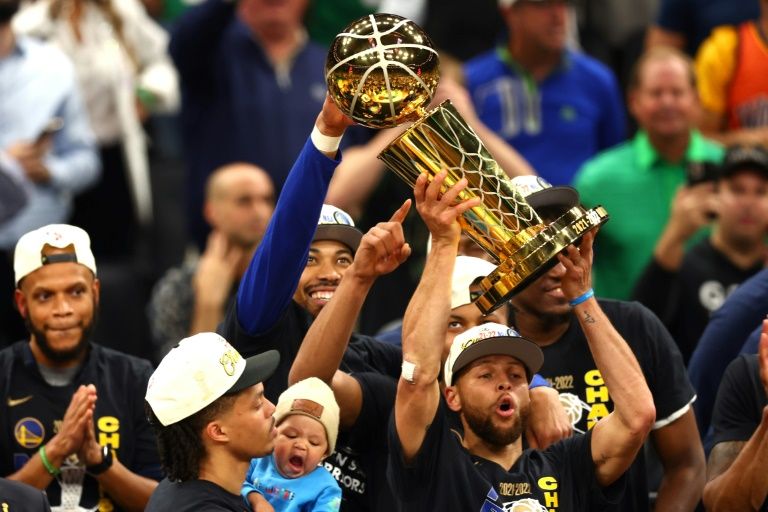 Curry, Warriors Storm To Seventh NBA Crown | IBTimes