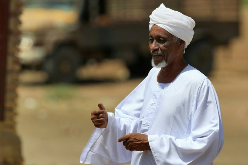 Kamal Sari, leader of the farmers' association, fears that reluctance to prepare for the new season could affect 'food provision for the Sudanese people'