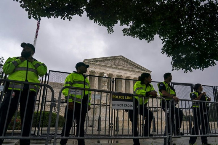 Capitol Police outside the US Supreme Court