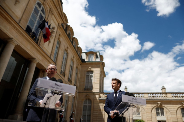 French President Emmanuel Macron and Australian Prime Minister Anthony Albanese deliver a joint statement at the Elysee Palace in Paris, France, July 1, 2022. 