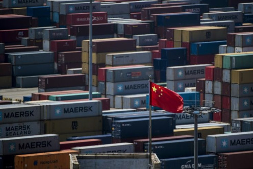 China and the United States are grappling with major economic challenges including inflation and Covid-snarled supply chains