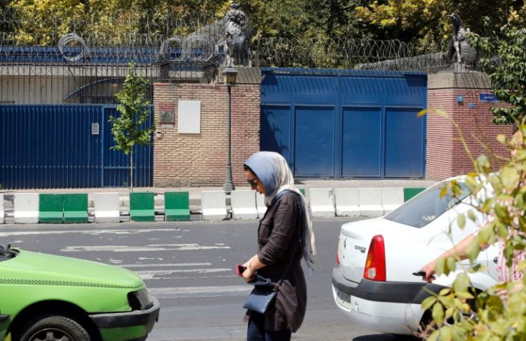 The British government denied that any of its personnel had been arrested in Iran, following reports that the Revolutionary Guards arrested several foreign diplomats including a Briton