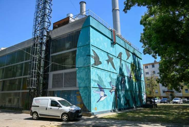 Tapping natural sources of hot water deep underground is allowing the Hungarian city of Szeged to quit its Russian gas habit to heat homes