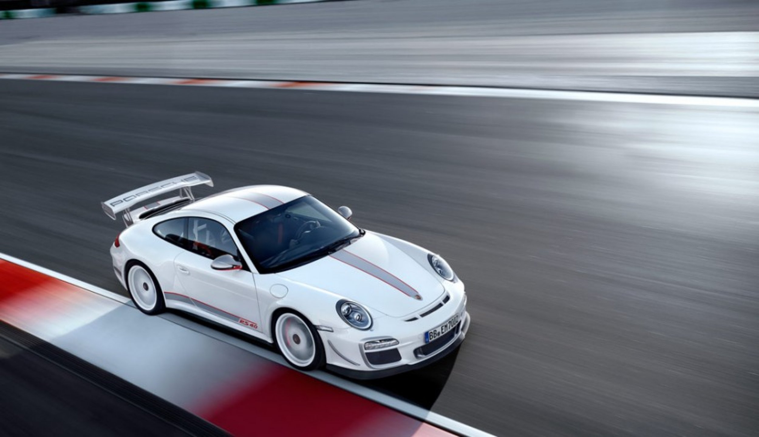 Inside the Porsche 911 GT3