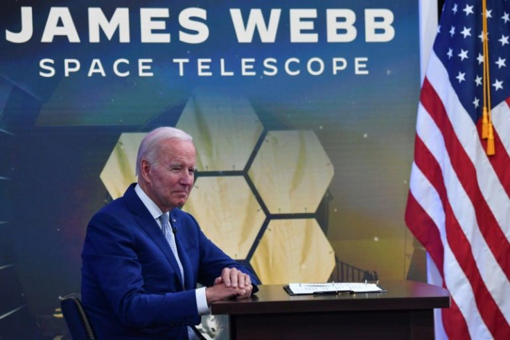 Le prÃ©sident amÃ©ricain Joe Biden lors de la publication de la premiÃ¨re image du tÃ©lescope spatial James Webb, le 11 juillet 2022 Ã  la Maison Blanche Ã  Washington