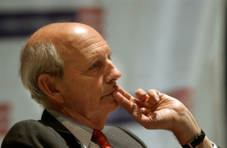 Supreme Court Justice Stephen Breyer answers questions about his new book at the National Constitution Center in Philadelphia, January 18, 2006.