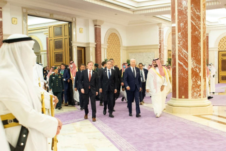Saudi Crown Prince Mohammed bin Salman receives U.S. President Joe Biden at Al Salman Palace upon his arrival in Jeddah, Saudi Arabia, July 15, 2022. Bandar Algaloud/Courtesy of Saudi Royal Court/Handout via REUTERS 