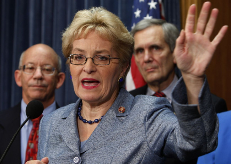 U.S. House Democrats announce an alternative plan to help the current financial and banking crisis on Capitol Hill in Washington, September 30, 2008. They are Representatives Marcy Kaptur (D-OH)(C), Peter DeFazio (D-OR)(L) and Lloyd Doggett (D-TX).    
