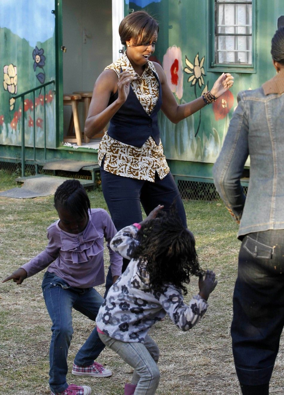 Michelel Obama dancing