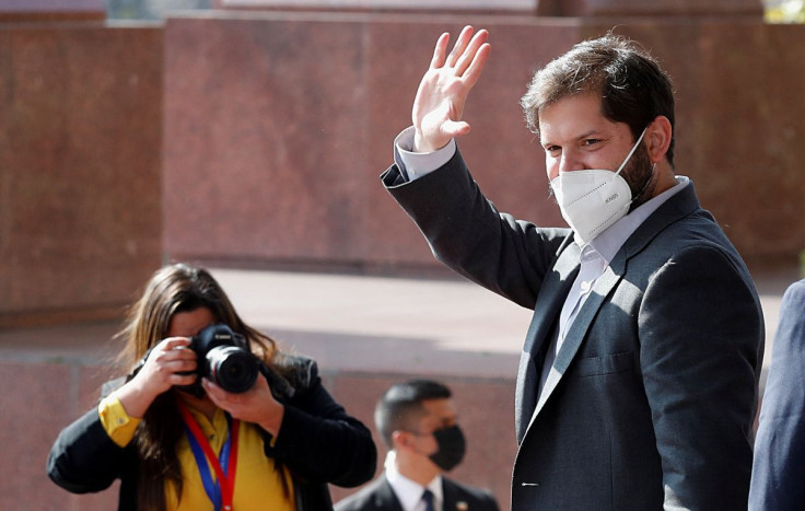 Chile's President Gabriel Boric waves after attending the annual balance of the Chilean congress in Valparaiso, Chile July 20, 2022.