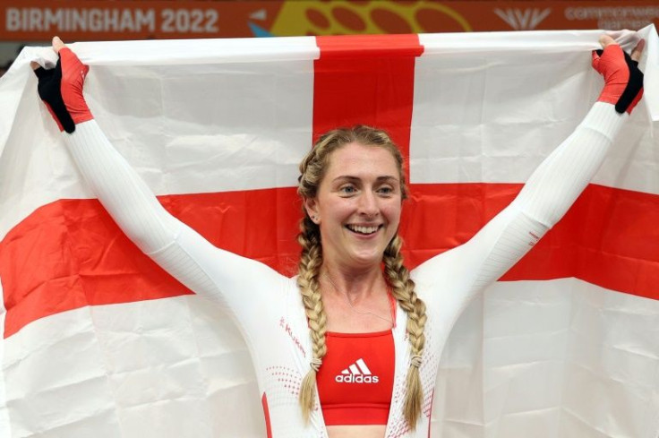 England's Laura Kenny celebrates gold in the women's 10km scratch race at the Commonwealth Games
