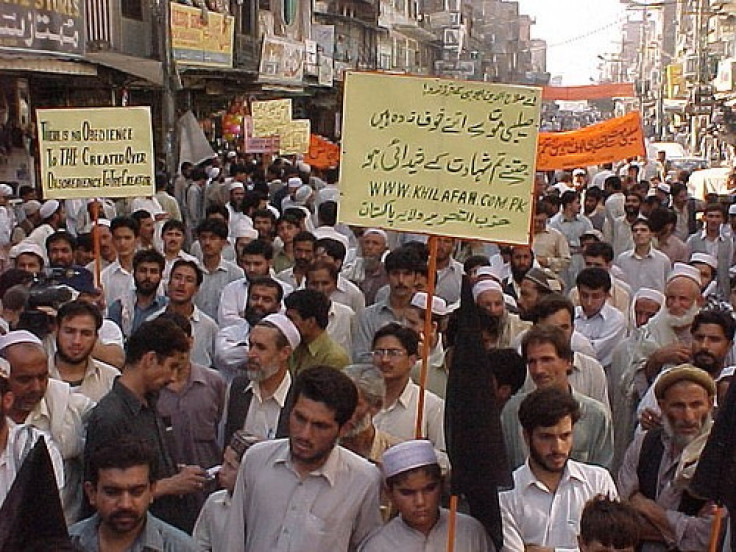 Hizb ut-Tahrir supporters in Pakistan
