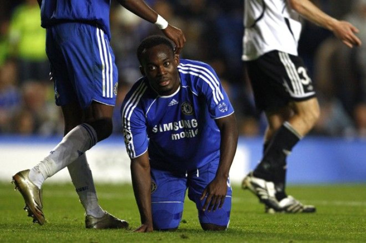 Michael Essien could be used as a makeweight in Chelsea's bid to capture Luka Modric from Spurs.