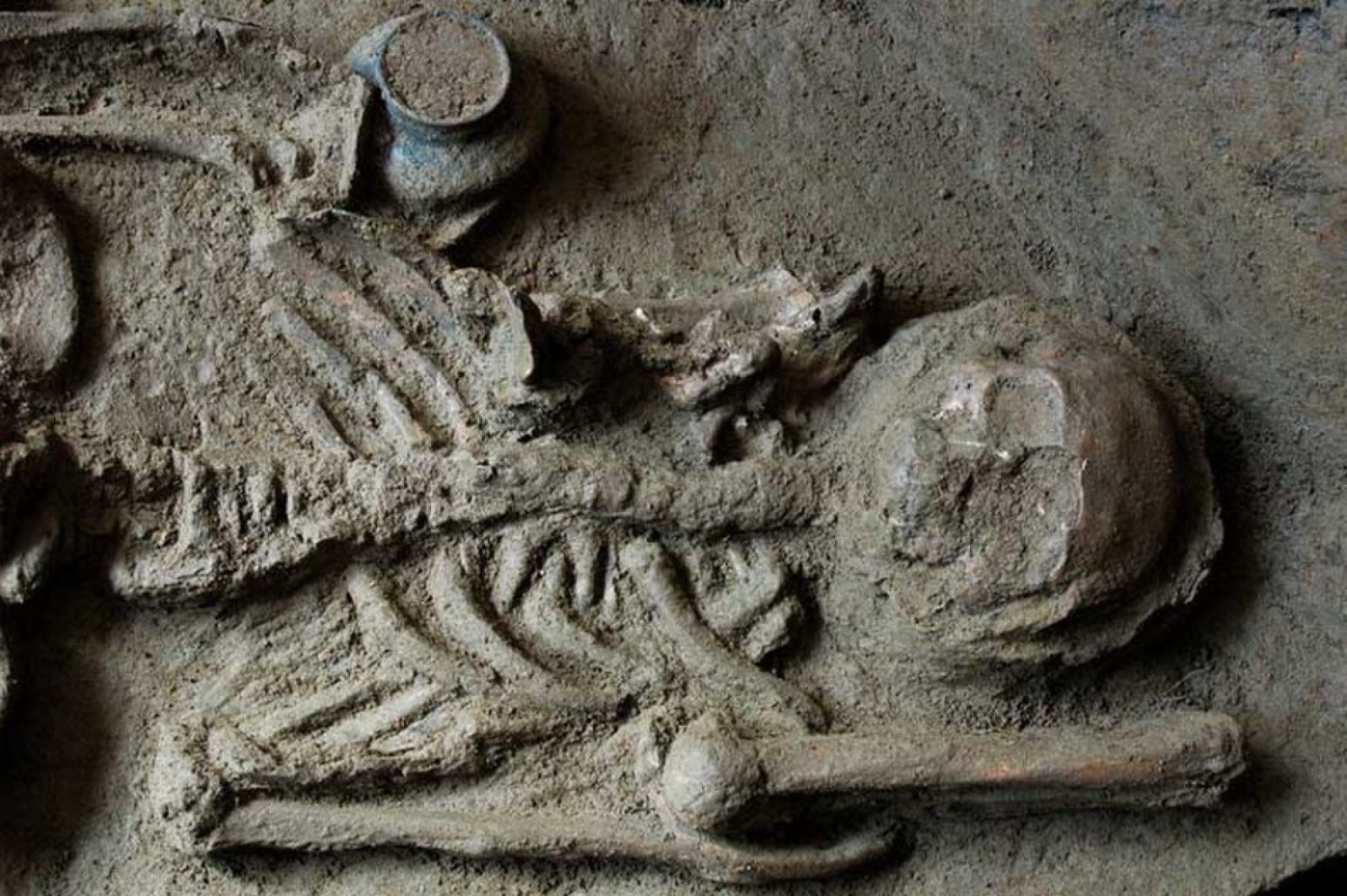 Archeologists discover hundreds of Mayan burials in Mexico PHOTOS.