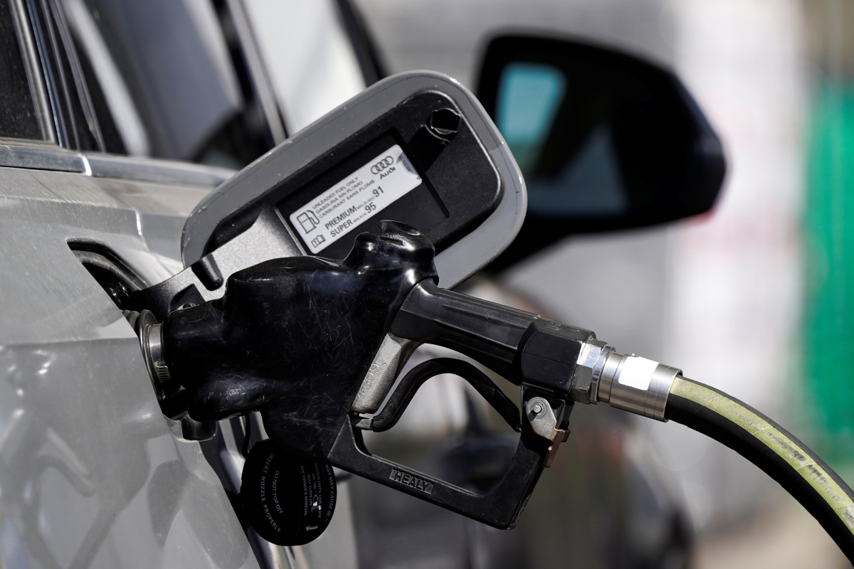 U.S. Gasoline Prices Hit $4.23 per Gallon Due to Middle East Supply Issues
