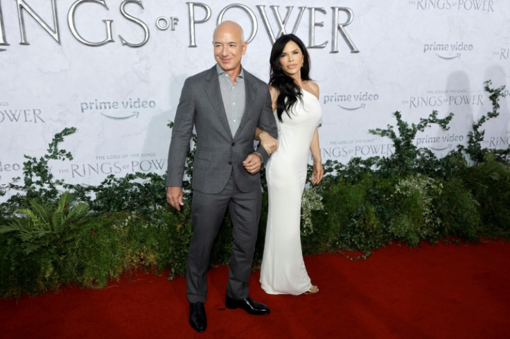 Amazon founder Jeff Bezos and Laura Sánchez attend the Los Angeles premiere of Amazon Prime Video's "The Lord Of The Rings: The Rings Of Power"