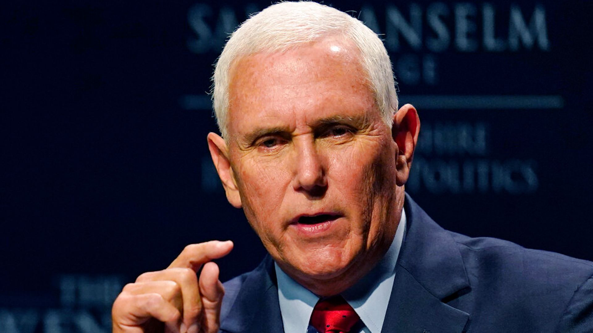 Pence Supports Elon Musk s Bid To Release Hunter Biden Twitter Files 