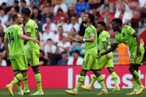 Manchester United's Bruno Fernandes (C) celebrates scoring at Southampton