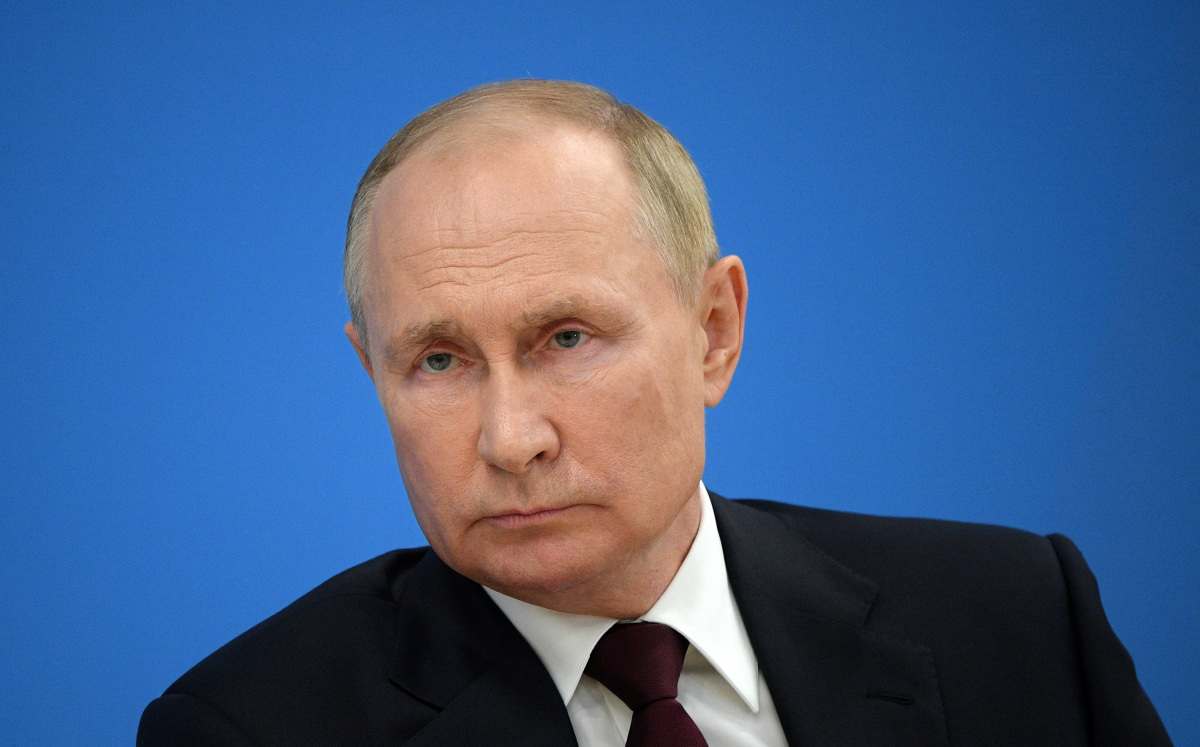 'More Dangerous' Putin Could 'Bomb The Crap Out' Of Civilians In Answer ...