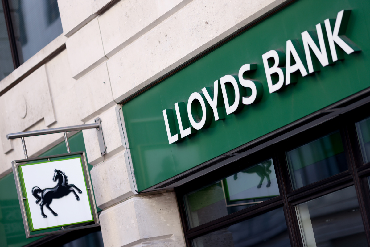 Britain’s Lloyds Racks Up 0 Million Of Likely Scam COVID Loans