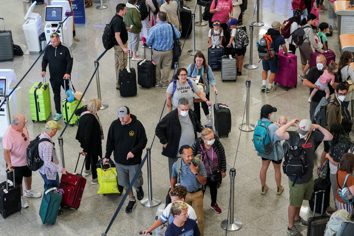 U.S. Labor Day Holiday Air Passengers Exceed 2019 Levels - TSA | IBTimes