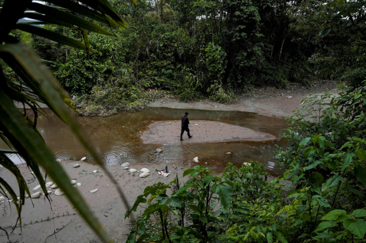 With court's backing, Ecuador's indigenous patrol Aguarico river to block Amazon mining