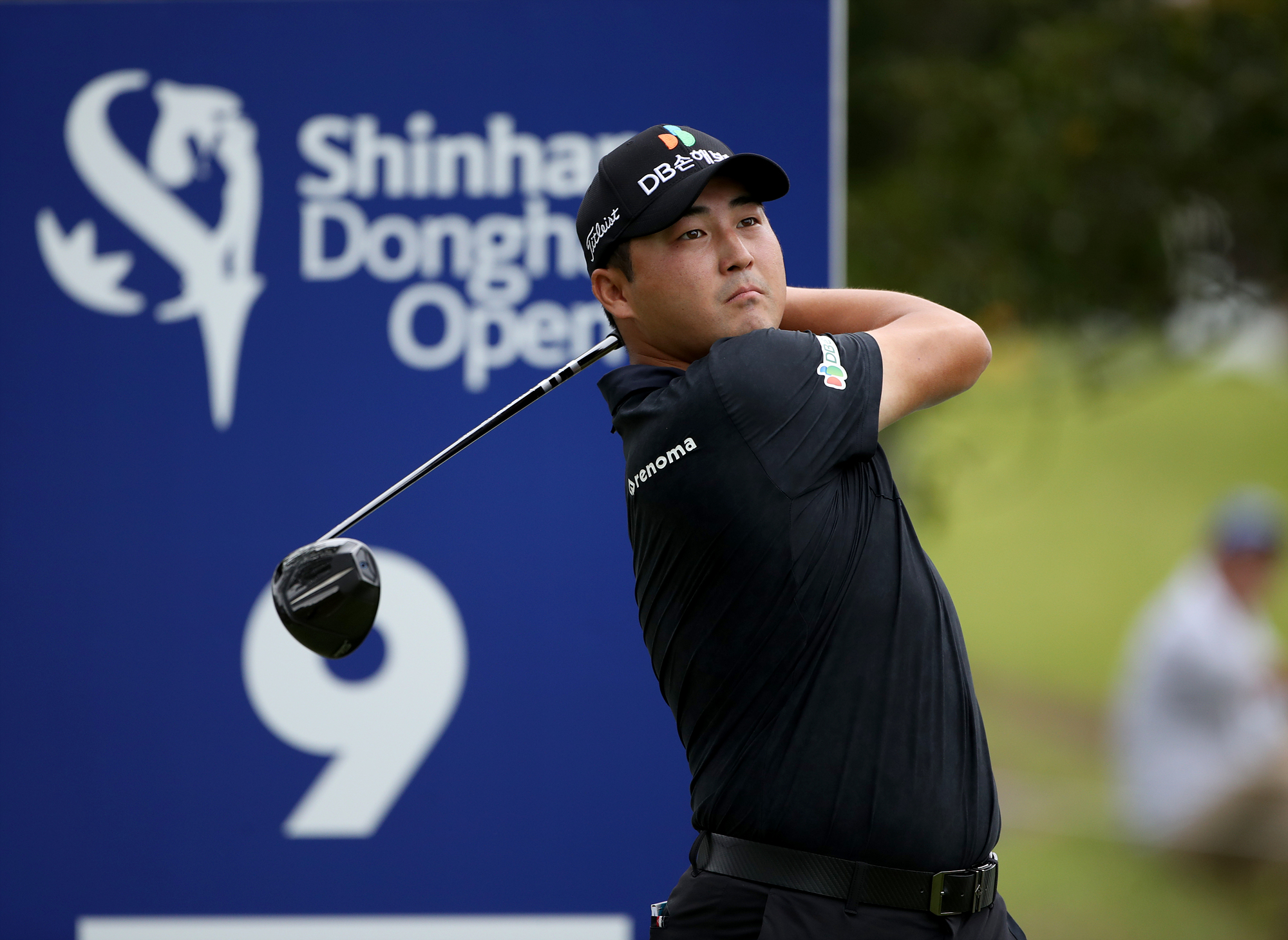 Richard T. Lee Takes Early Lead At 38th Shinhan Donghae Open In Japan