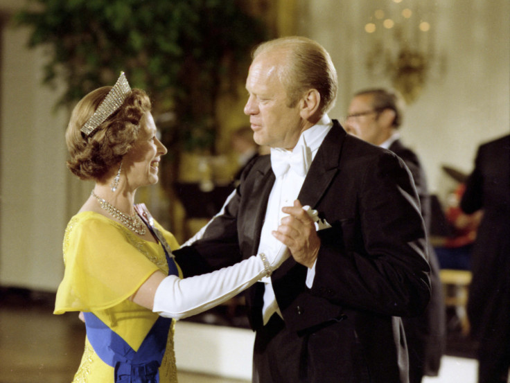 President Gerald Ford and Queen Elizabeth dance during a state dinner at the White House
