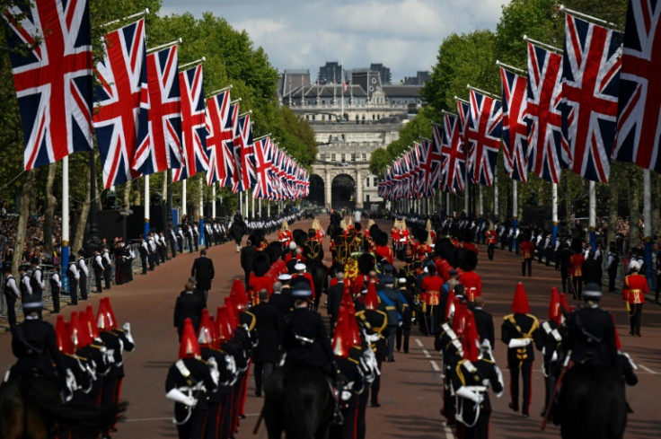 The procession lasted precisely 38 minutes, with soldiers marching at exactly 75 steps a minute
