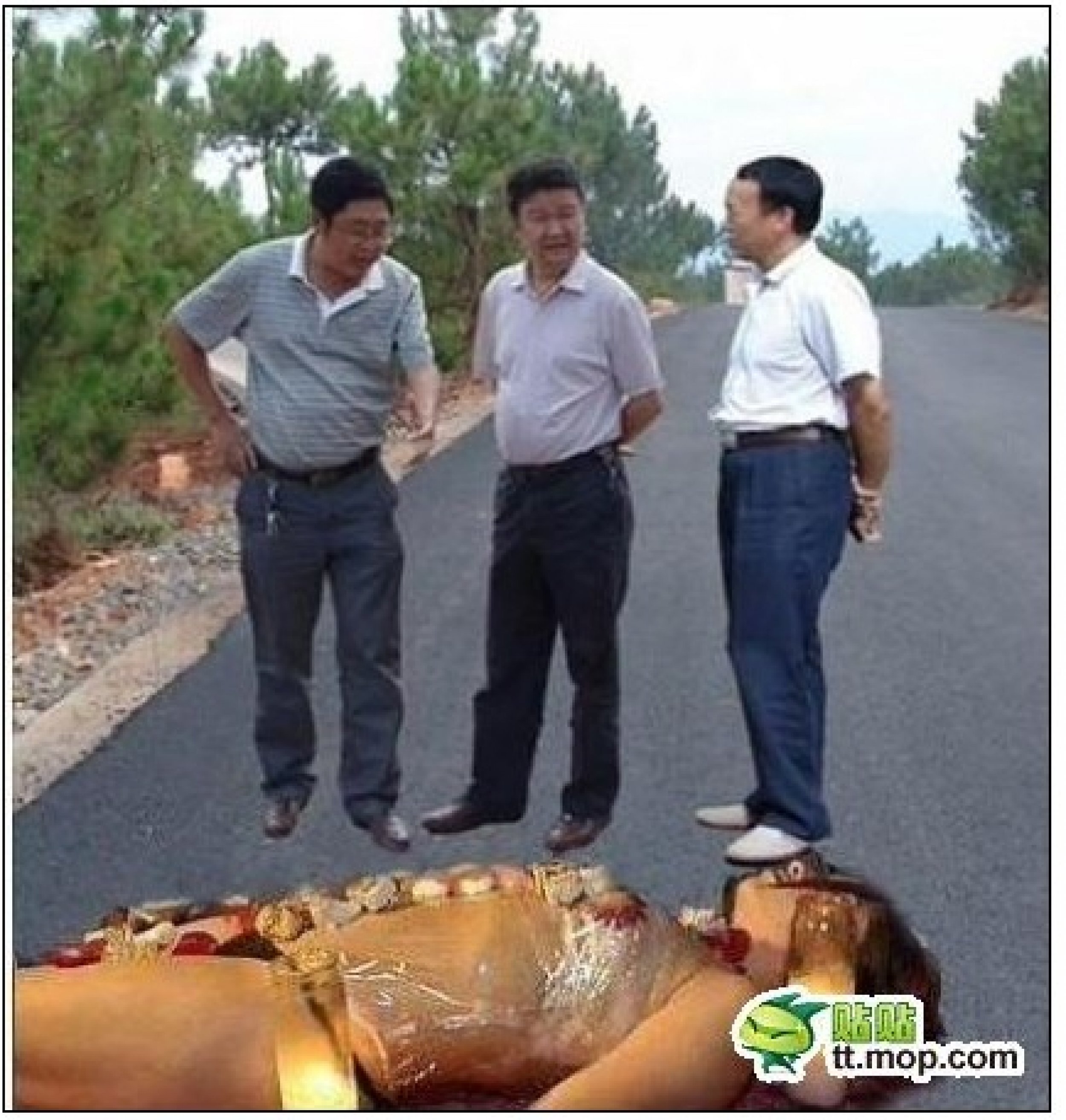 The 3 Chinese government officials do not care about the naked woman.
