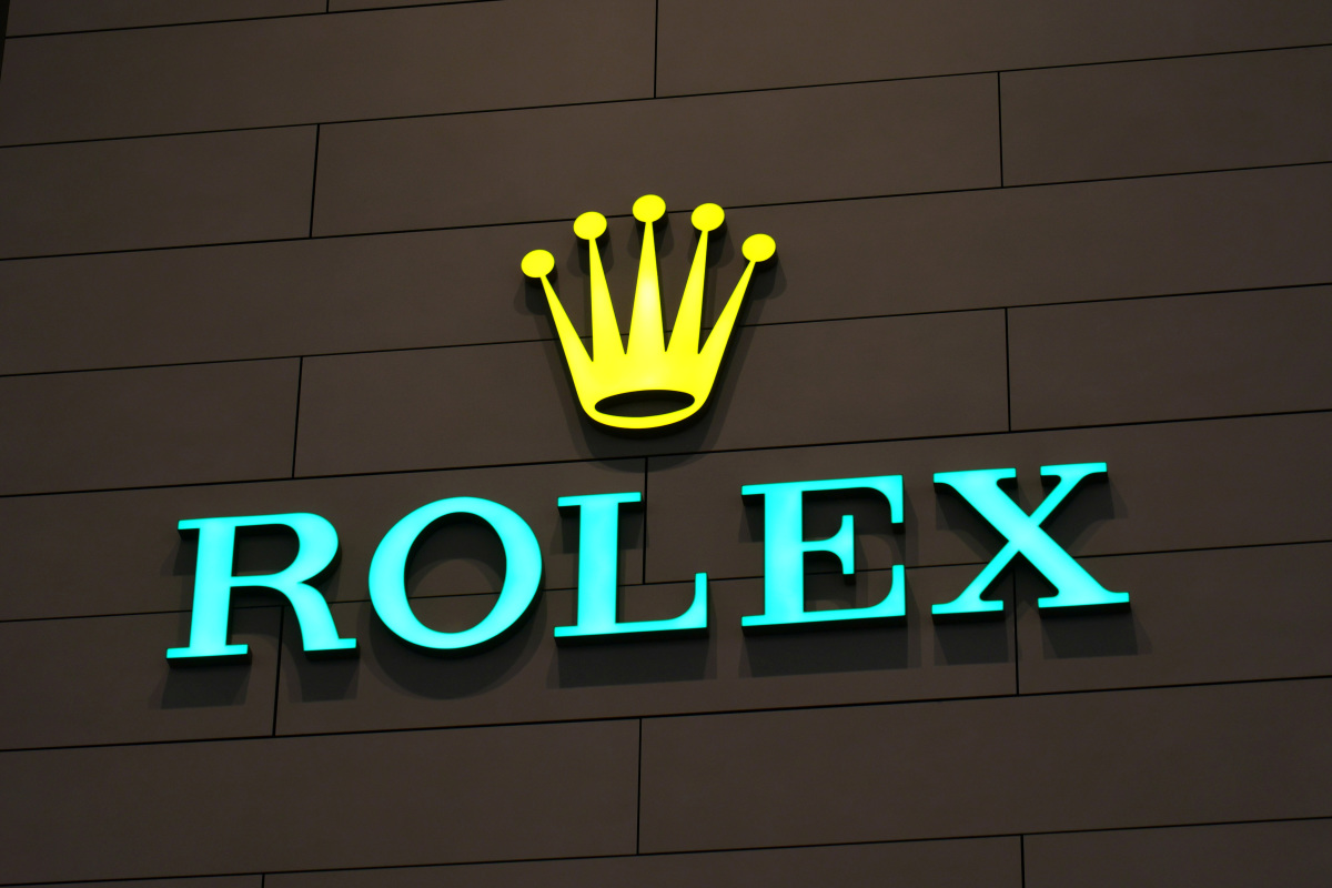 Chinese Snap Up Used Rolexes, Birkins To Satisfy Luxury Cravings Amid Slowdown