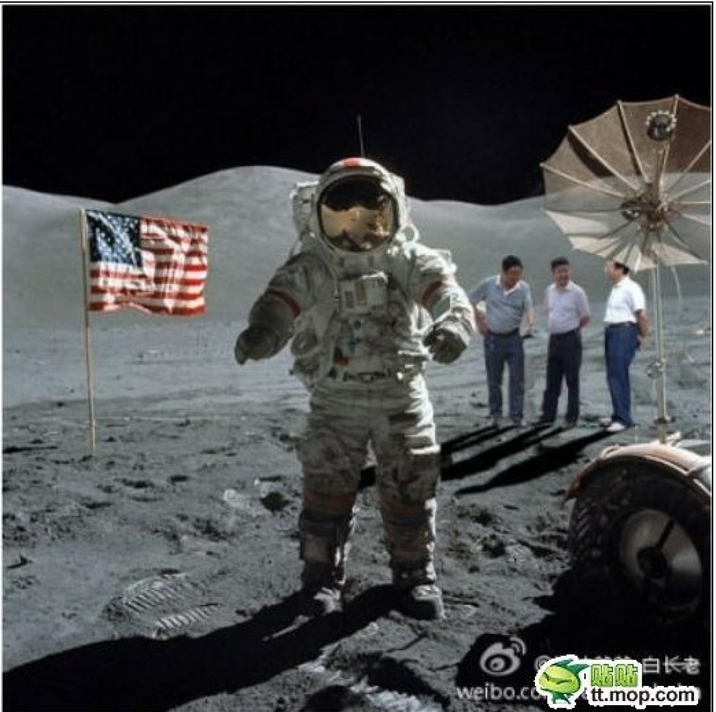 The 3 Chinese government officials travel to Moon.