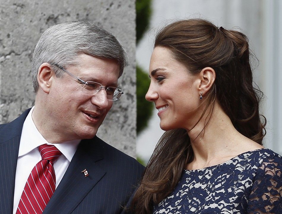  Catherine, Duchess of Cambridge, speaks with Canadas Prime Minister Stephen Harper during an official welcoming ceremony at Rideau Hall in Ottawa